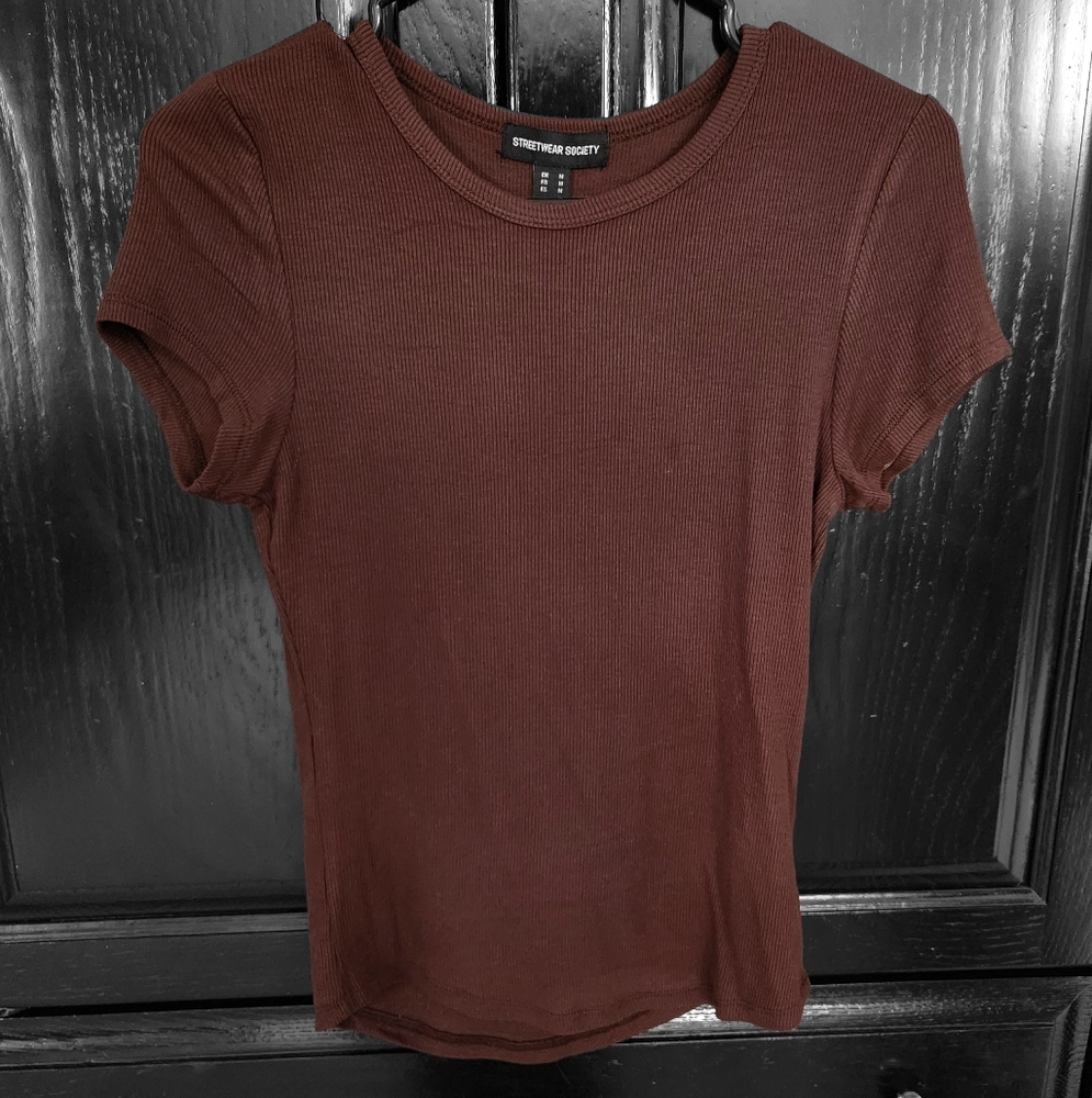 Urban Outfitters - Brown Ribbed T-Shirt